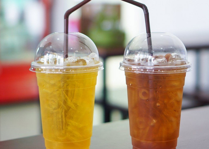 Es Jeruk Dinilai Lebih Menyegarkan, Ini Alasan Banyak Orang Memilihnya Dibanding Es Teh