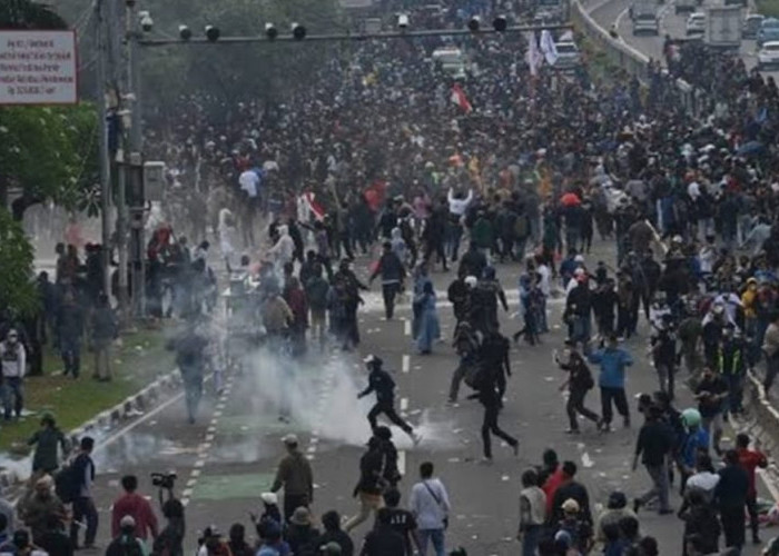 Demo 25 Agustus Ricuh, DPR Janji Tampung Aspirasi di Tengah Sorotan Tunjangan Rp50 Juta