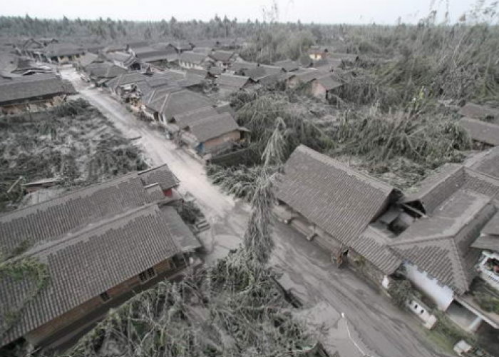 Berapa Tahun Abu Vulkanik Bertahan di Tanah? Jawabannya Tidak Sesederhana yang Dibayangkan