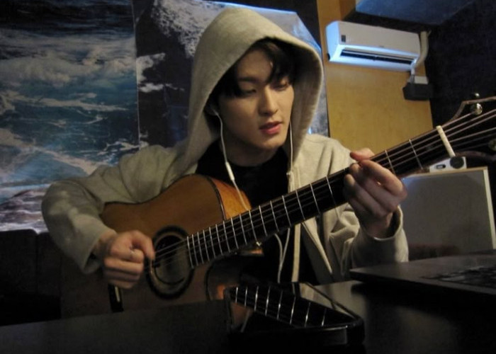 Dikenal Workaholic, Mark Lee Keluar dari NCT Setelah 10 Tahun Berkarier