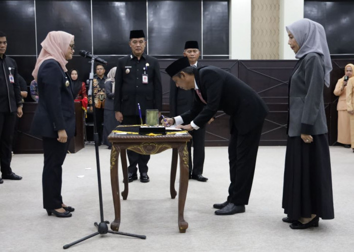 Bupati Ela Bersih-bersih, 14 Eselon II Dimutasi, 12 Sisa Masih Kosong