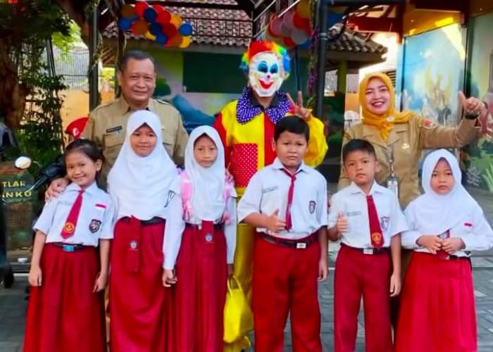 SDN Purwoyoso 1 Semarang Hanya Terima 3 Murid Baru, MPLS Tetap Digelar Meriah