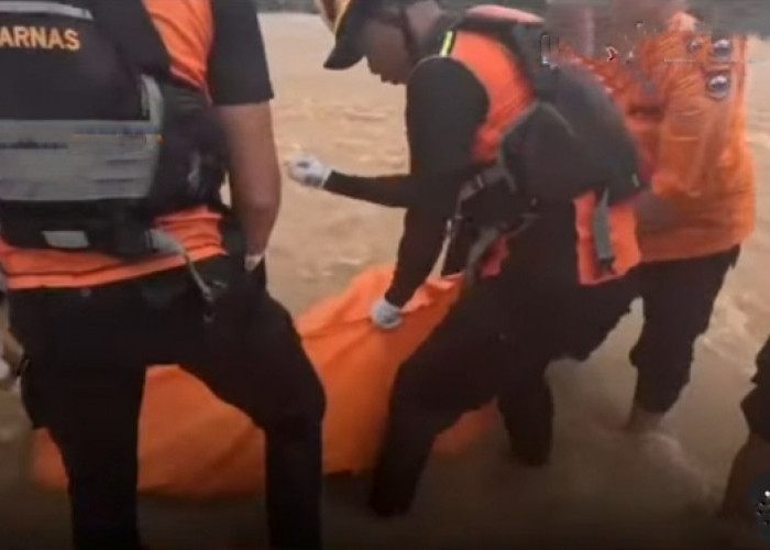 Tim SAR Evakuasi Jenazah yang Ditemukan di Sungai Aia Gadang Pasaman Barat
