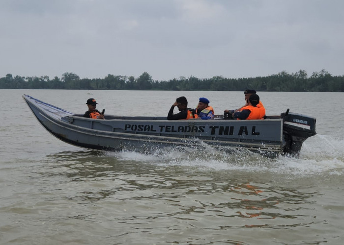 KM Sumber Mandiri Diterjang Badai, Satu ABK Jatuh dan Hilang di Perairan Kuala Teladas