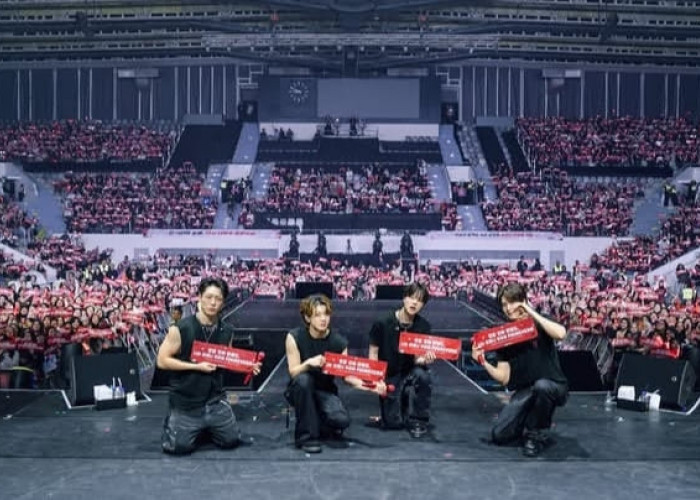 Kembali Setelah Tiga Tahun, iKON Meriahkan Istora Senayan!