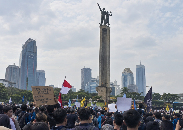 Demo 20 Oktober: Mahasiswa Suarakan Lima Tuntutan, Polisi Awasi Jalur Masuk Ibu Kota