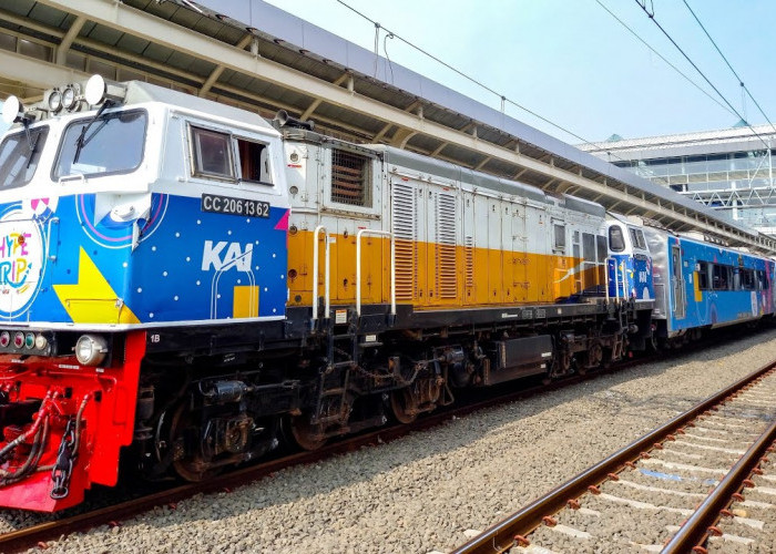 Viral Tumbler Penumpang Hilang di KRL, KAI Tegas Bantah Isu Pemecatan Petugas