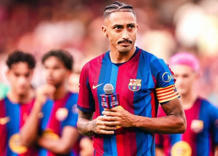 Raphinha Negosiasi Kontrak Baru Barcelona Tanpa Agen, Urus Sendiri Masa Depannya