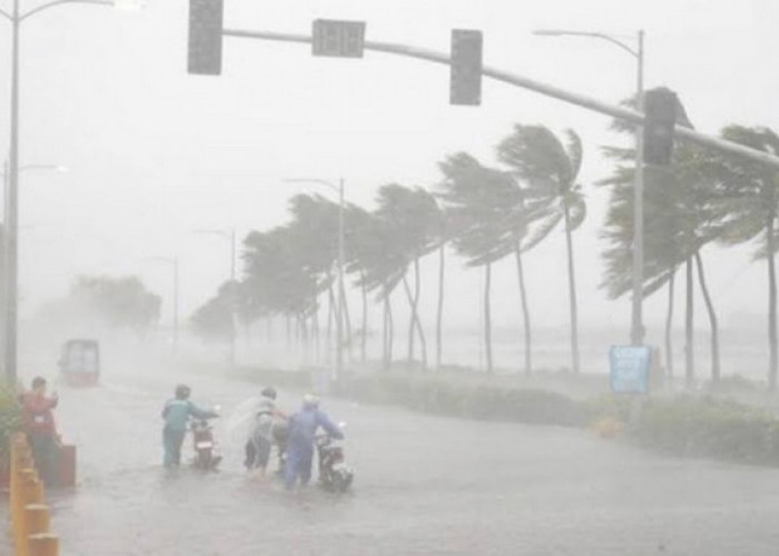 Prakiraan Cuaca Lampung Tiga Hari ke Depan: Potensi Hujan Lebat Disertai Petir