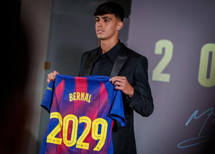 Resmi: Gelandang Muda Marc Bernal Teken Kontrak Panjang di Barcelona sampai 2029