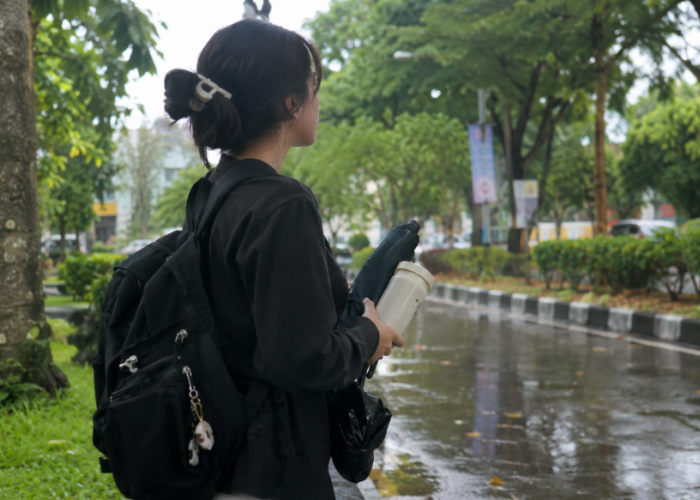 Panas Terik Tiba-Tiba Hujan, 3 Barang Ini Wajib Ada Saat Musim Pancaroba