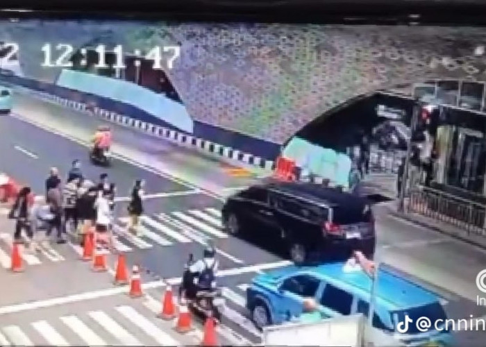 Sahroni Desak Polisi Tindak Tegas Sopir Alphard yang Viral Terobos Lampu Merah di Bundaran HI