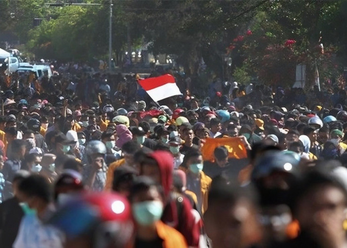 Ratusan Buruh Gelar Aksi di Kawasan Bundaran HI Jakarta, 11 Tuntutan Disampaikan
