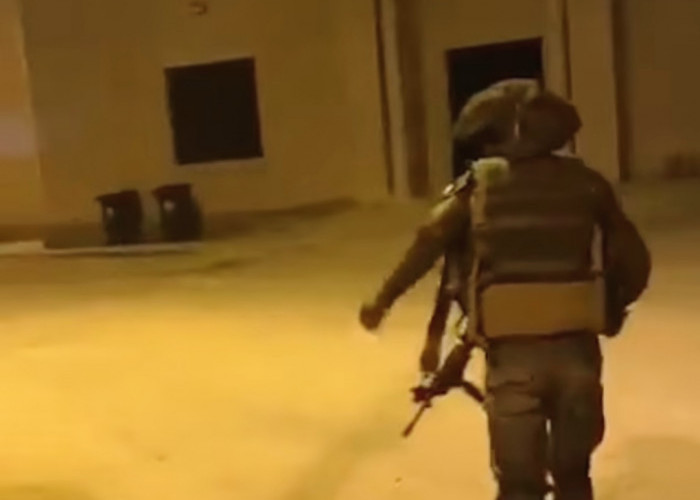 Dedemit pun Minder, Video Tentara Israel Granat Masjid saat Azan Berkumandang 