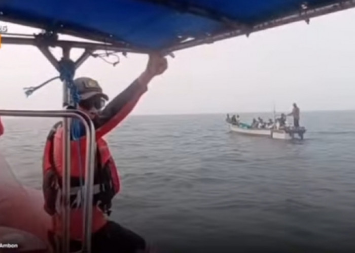 14 Penumpang Longboat Mati Mesin di Perairan Pulau Babi Berhasil Dievakuasi