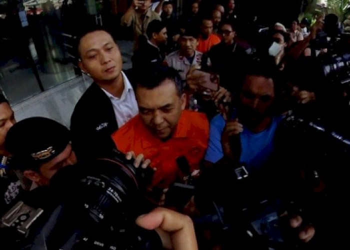 KPK Tahan 8 Tersangka Kasus Izin Tinggal WNA, Eks Dirjen Imigrasi Silmy Karim Ikut Terjerat Korupsi