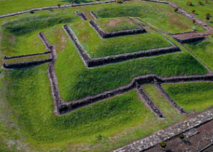 Taman Purbakala Pugung Raharjo: Jejak Peradaban Kuno di Tengah Alam Lampung
