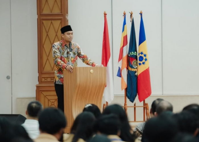 Beda Agama Bukan Penghalang, Stafsus Menag Gugun Gumilar Angkat Nilai Cinta Kasih Buddha untuk Rawat Toleransi