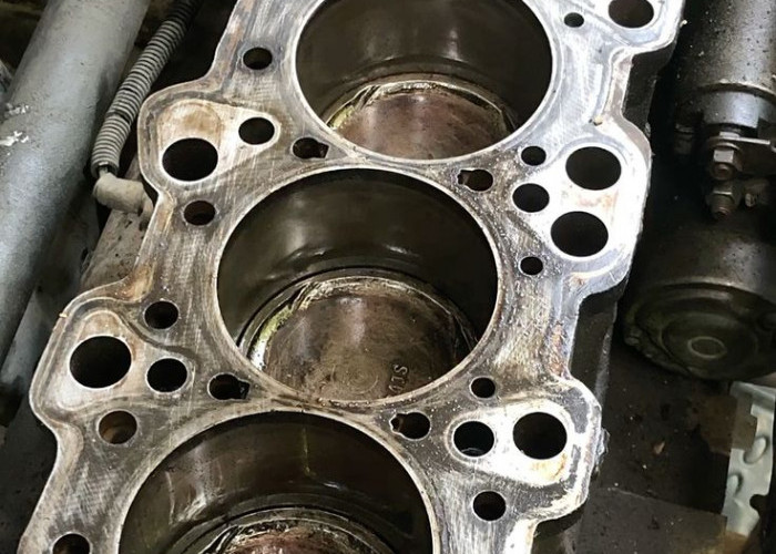 Waspada Water Hammer! Ini Cara Mencegah Mesin Mobil Rusak Akibat Kemasukan Air