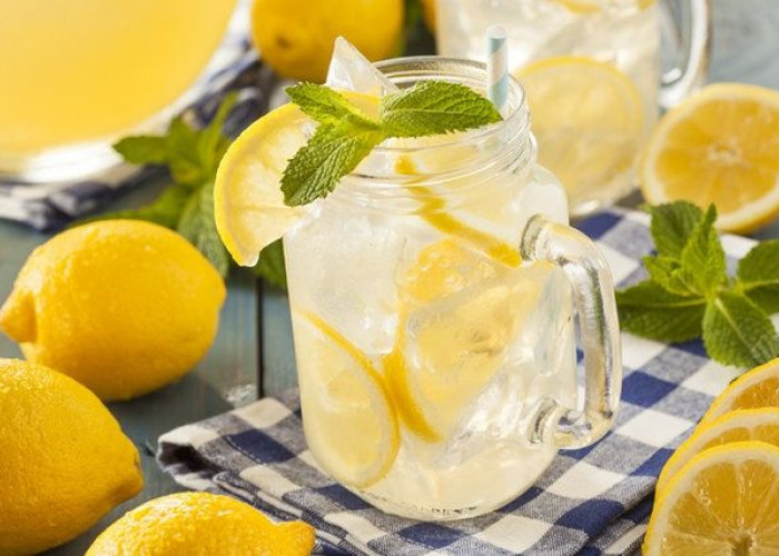 Jika Rutin Minum Air Lemon, Ini dia Tujuh Hal Baik yang  Akan Terjadi 