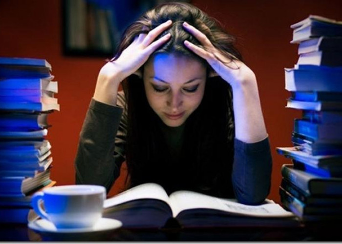 Waspada Begadang! Bisa Bikin Otak Lemot dan Gampang Sakit