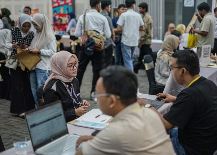 Kemnaker Larang Syarat Good Looking, Tinggi Badan hingga Status Nikah di Lowongan Kerja