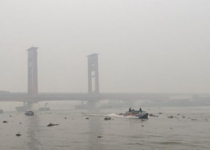 Kabut Asap Selimuti Palembang, BMKG Deteksi Sebaran Asap Akibat Karhutla