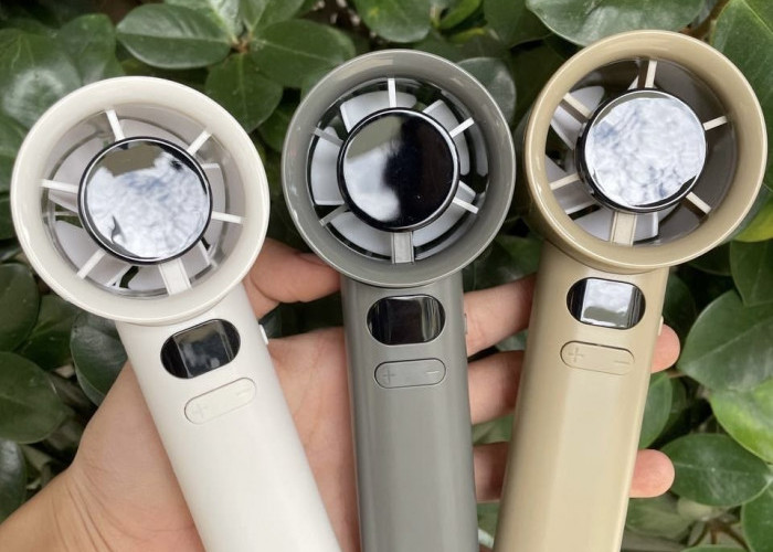 Kebiasaan Membawa Kipas Portable Saat Beraktivitas di Luar