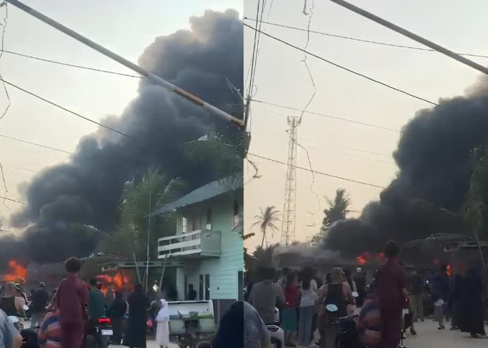 Gudang Diduga Penyimpanan BBM di Pesawaran Terbakar Hebat, Petugas Gabungan Lakukan Pemadaman