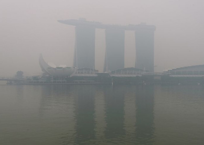 Singapura Hadapi Polusi Udara Terburuk Sejak 2015, Asap Karhutla Indonesia Jadi Penyebab