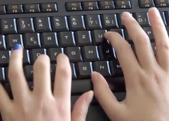 Menari di Atas Keyboard: Seni Menguasai Ketik 10 Jari untuk Produktivitas
