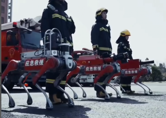 China Kembangkan Robot Pemadam Kebakaran Berbasis AI, Siap Masuk ke Zona Berbahaya Tanpa Risiko Jiwa