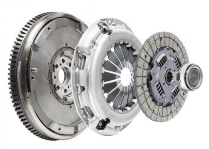 Tenaga Mobil Drop Drastis? Coba Cek Kampas Kopling Anda