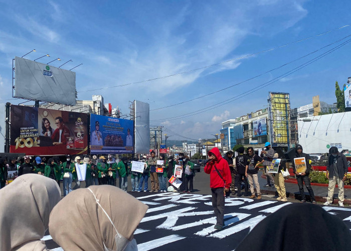 Aksi Hari Bumi Lampung Soroti Krisis Ekologi