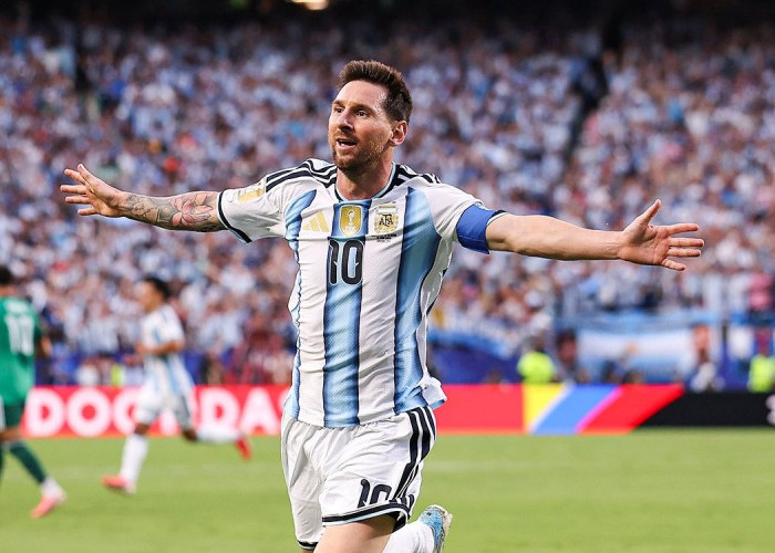 Messi Cetak Hat-trick Perdana di Piala Dunia, Argentina Taklukkan Aljazair 3-0