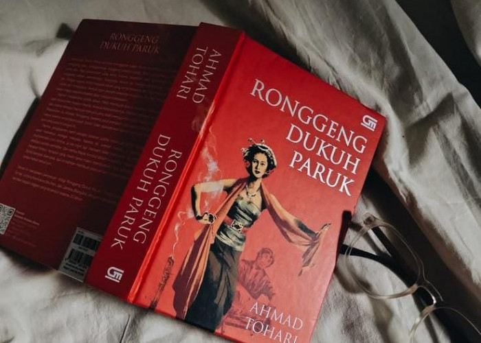Dari Kehidupan Desa hingga Tragedi 1965, Inspirasi Ahmad Tohari dalam Ronggeng Dukuh Paruk