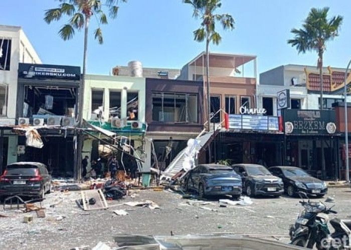 Ledakan Ruko di Pakuwon City San Antonio Lukai Lima Pegawai