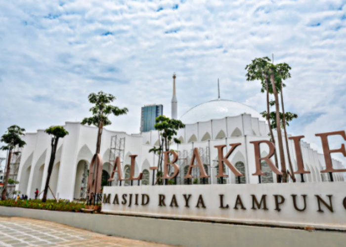 Satpam Masjid Raya Al Bakrie Lampung Jelaskan Tarif Parkir Resmi, Motor Maksimal Rp5 Ribu