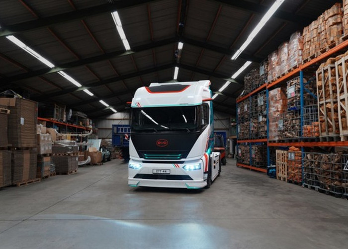 BYD ETT 44 Meluncur, Truk Listrik Bertenaga 1.000 PS dan Isi Daya 20 Menit