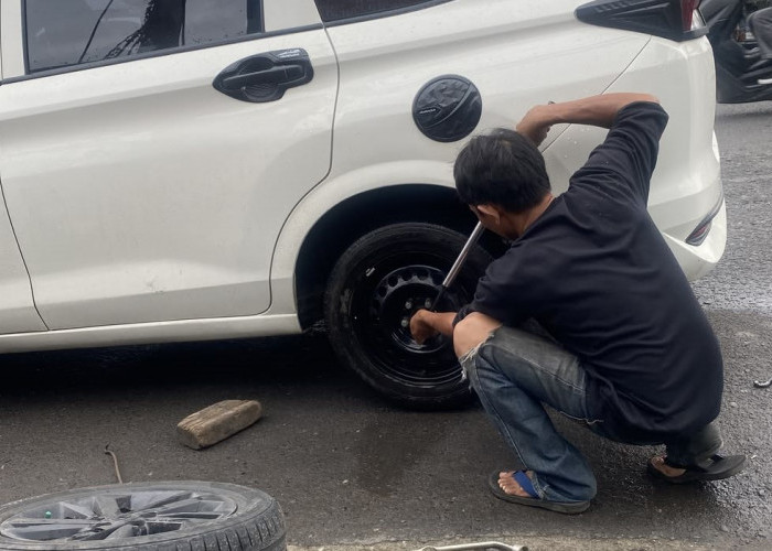 Waspada Ban Pecah Saat Berkendara: Kenali Penyebab dan Cara Mengatasinya
