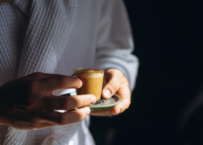 Sering Ngopi Sore? Hati-Hati Tidur Terganggu!