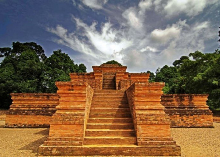 Muaro Jambi: Kompleks Candi Buddha Terbesar di Sumatra