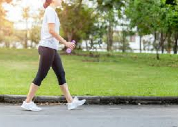 Jalan Santai 10 Menit Setelah Makan Ternyata Bisa Turunkan Gula Darah Lebih Efektif Dibanding Olahraga Berat