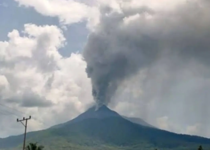 Gunung Lewotobi Laki-laki Erupsi Dua Kali, Kolom Abu Capai 400 Meter