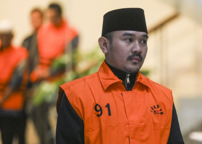 Kena Vonis 6 Tahun, Ade Kuswara Dilarang Berpolitik Selama 10 Tahun