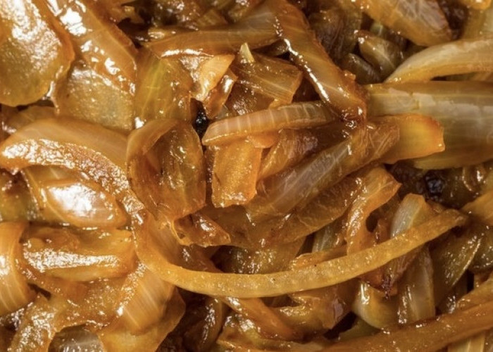 Bawang Bombay Karamel Lebih Gurih dan Harum, Chef Ungkap Rahasia Tambahan Mentega