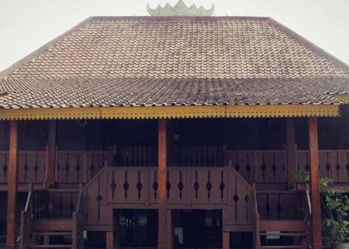 Mengenal Nuwo Sesat, Rumah Adat Lampung Penjaga Tradisi Mufakat