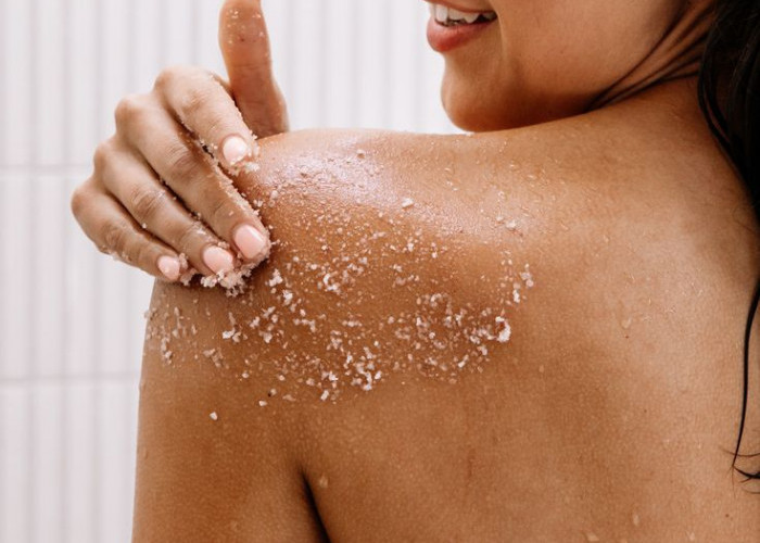 Rahasia Kulit Halus dan Sehat: Menyingkap Berbagai Manfaat Melakukan Scrub Tubuh Secara Rutin