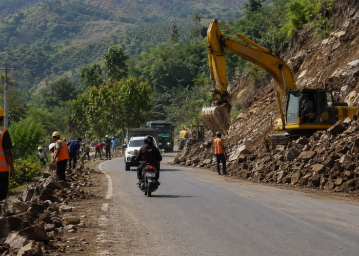Jalan Nasional di Nagekeo Kembali Terbuka Usai Gempa M7,7, Kini Pemerintah Kejar Pemulihan Flores