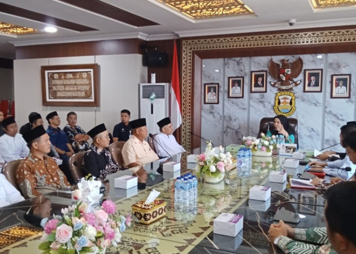 Pemkot Bandar Lampung Salurkan Bantuan untuk 20 Masjid dan 5 Pesantren